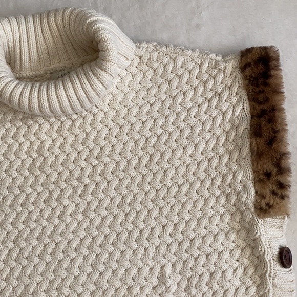 Aspen Kids | Leopard Faux Fur Trim Turtleneck Sweater Knit Poncho Cape (L 10/12) - Picture 5 of 16